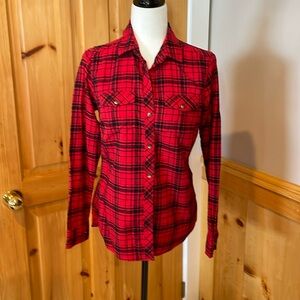 Light weight cotton flannel Eddie Bauer woman’s shirt
